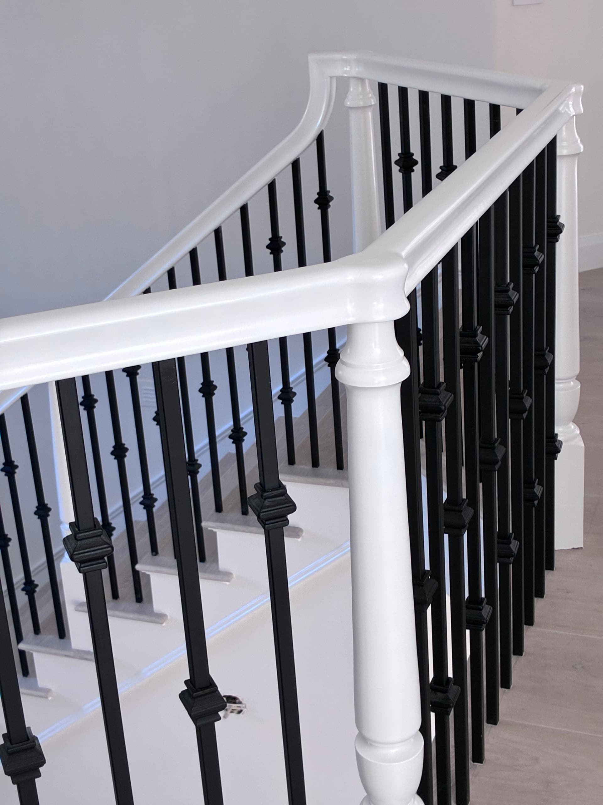 Gallery photos for Modern Makeover for Kitchen and Staircase: Image #2