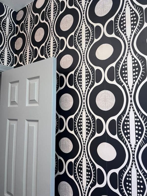 Gallery photos for Vibrant Wallpaper Transformations in Encinitas: Image #3